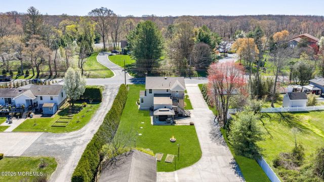 44 Asbury Road, Farmingdale, NJ 07727