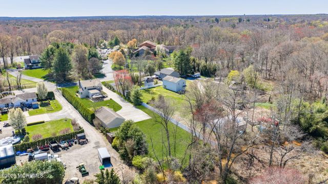 44 Asbury Road, Farmingdale, NJ 07727