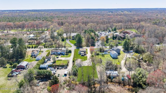 44 Asbury Road, Farmingdale, NJ 07727