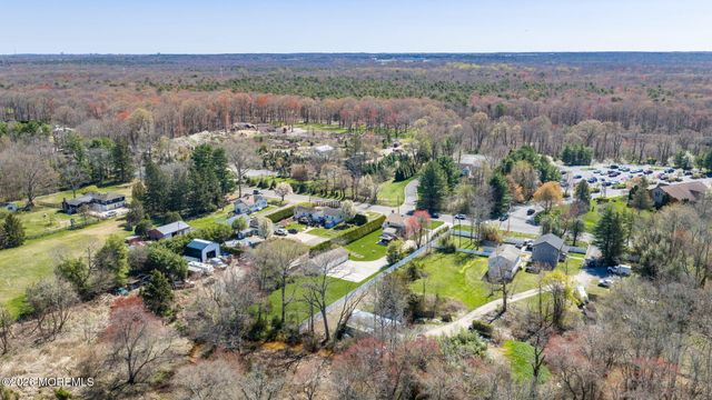 44 Asbury Road, Farmingdale, NJ 07727