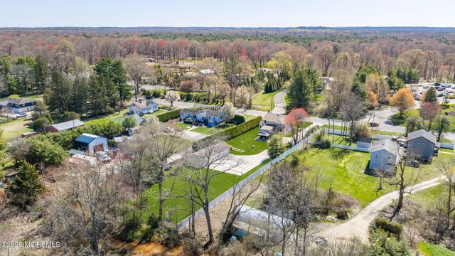 44 Asbury Road, Farmingdale, NJ 07727