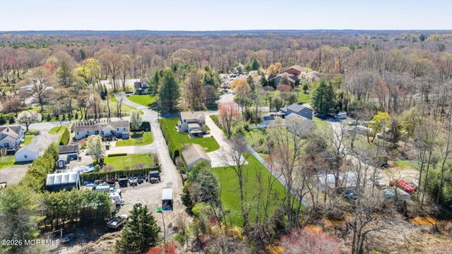 44 Asbury Road, Farmingdale, NJ 07727