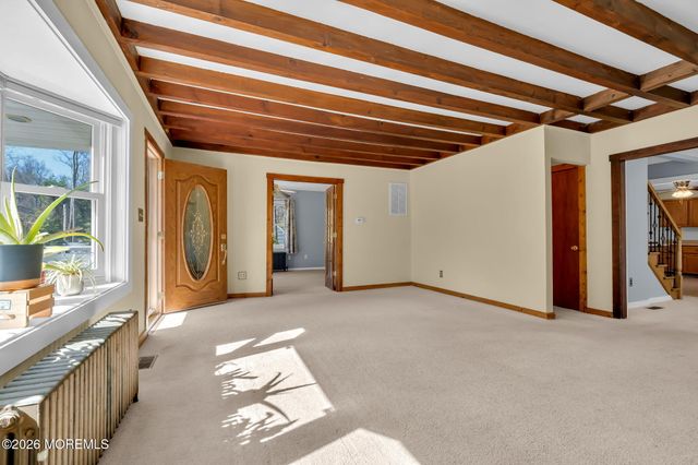 44 Asbury Road, Farmingdale, NJ 07727