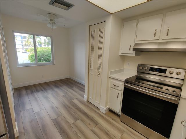 14797 Cumberland Dr 101, Delray Beach, FL 33446
