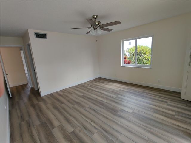 14797 Cumberland Dr 101, Delray Beach, FL 33446
