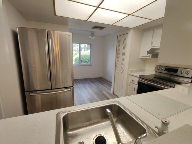 14797 Cumberland Dr 101, Delray Beach, FL 33446