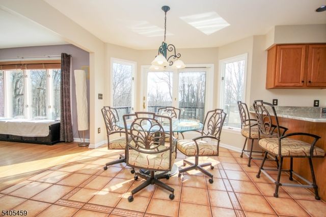 6 Meadow Lake Dr, Hardwick Twp., NJ 07825