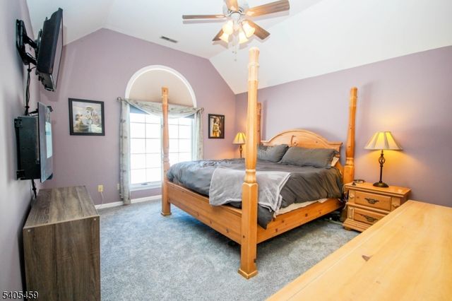 6 Meadow Lake Dr, Hardwick Twp., NJ 07825