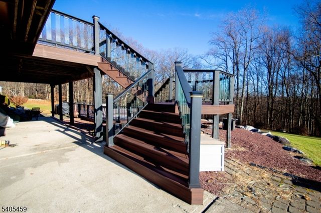 6 Meadow Lake Dr, Hardwick Twp., NJ 07825