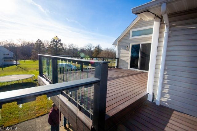 6 Meadow Lake Dr, Hardwick Twp., NJ 07825