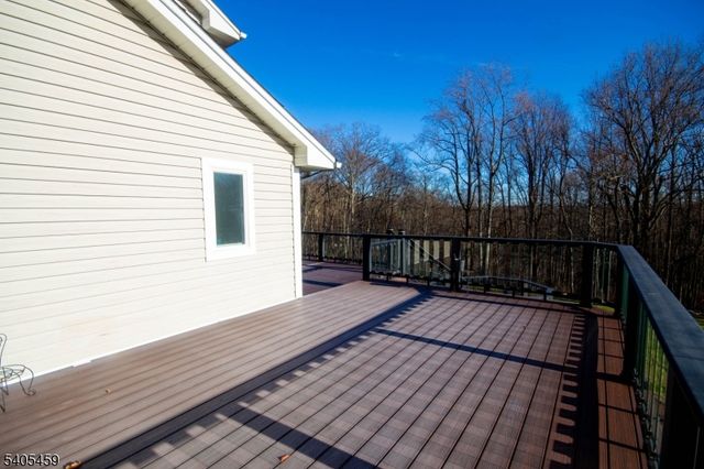 6 Meadow Lake Dr, Hardwick Twp., NJ 07825