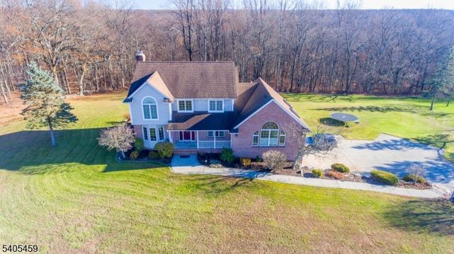 6 Meadow Lake Dr, Hardwick Twp., NJ 07825