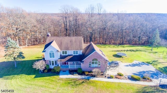 6 Meadow Lake Dr, Hardwick Twp., NJ 07825