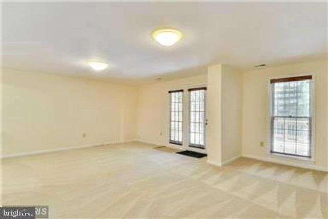 5726 BREWER HOUSE CIR, Rockville, MD 20852