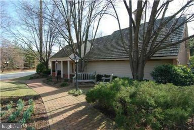 5726 BREWER HOUSE CIR, Rockville, MD 20852