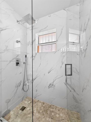 2238 W 74th Ter 39C, Hialeah, FL 33016