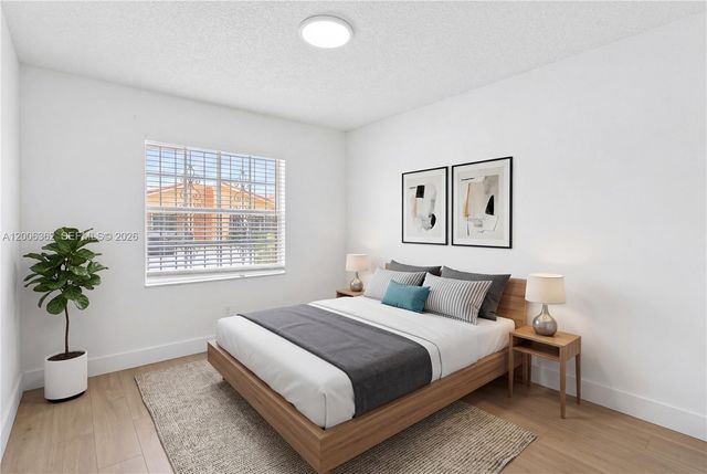 2238 W 74th Ter 39C, Hialeah, FL 33016