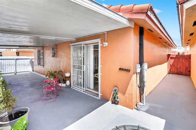 2238 W 74th Ter 39C, Hialeah, FL 33016