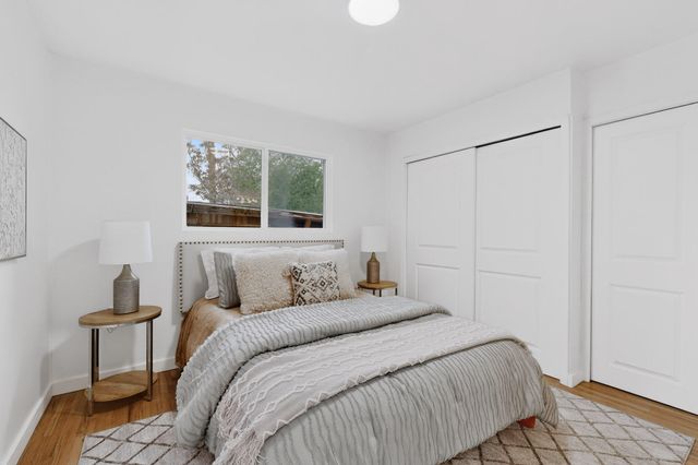 2221 Frederick Place NW, Albuquerque, NM 87104