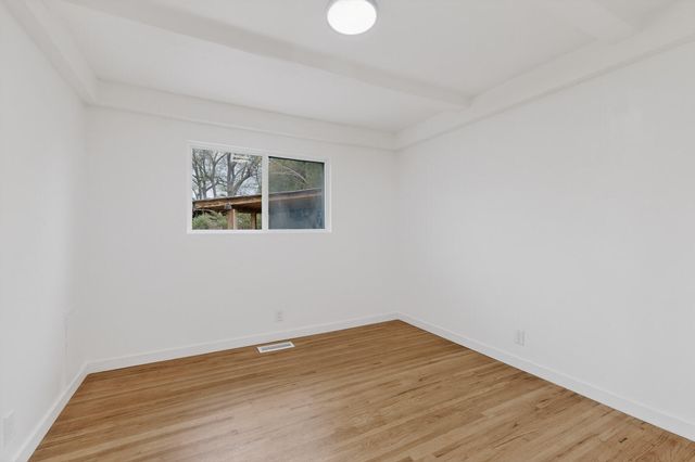 2221 Frederick Place NW, Albuquerque, NM 87104