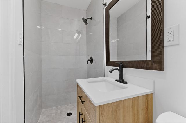 2221 Frederick Place NW, Albuquerque, NM 87104