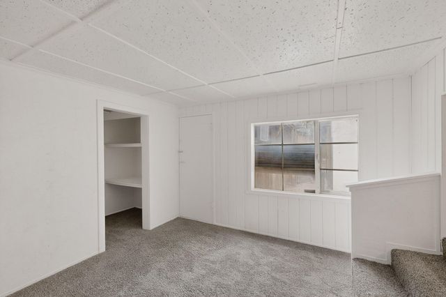 2221 Frederick Place NW, Albuquerque, NM 87104