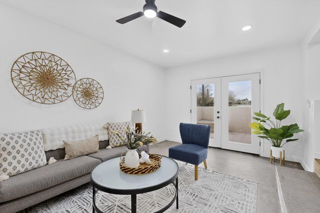 2221 Frederick Place NW, Albuquerque, NM 87104