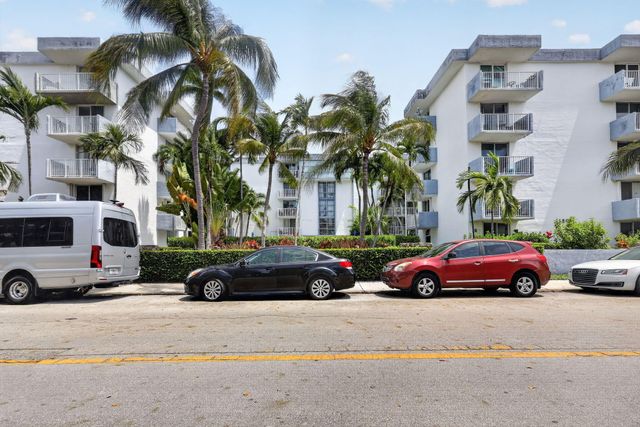 1801 S Treasure Drive 415, North Bay Village, FL 33141