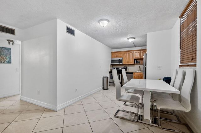 1801 S Treasure Drive 415, North Bay Village, FL 33141