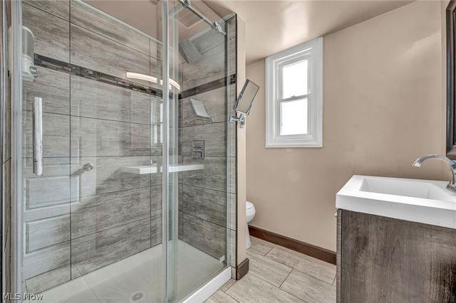 21202 Gardenview Drive, Maple Heights, OH 44137