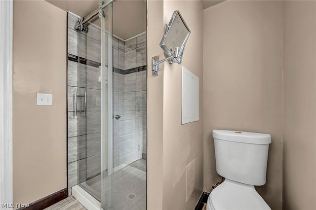 21202 Gardenview Drive, Maple Heights, OH 44137