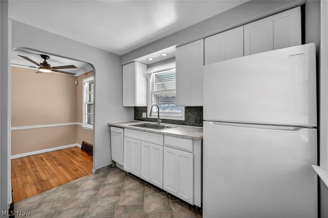 21202 Gardenview Drive, Maple Heights, OH 44137