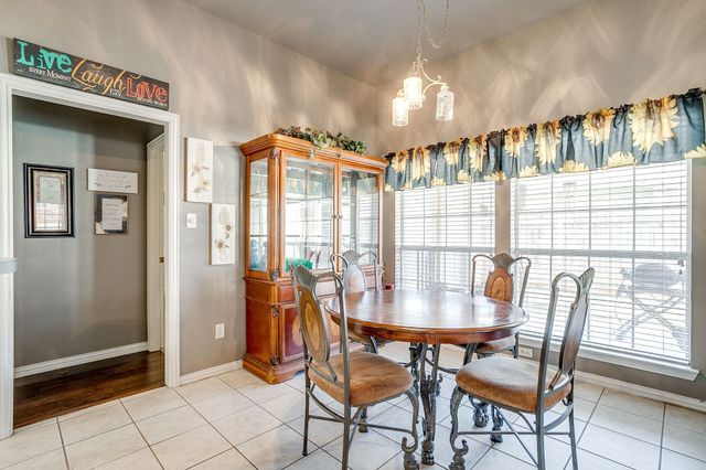 417 Jeffdale Drive, Burleson, TX 76028