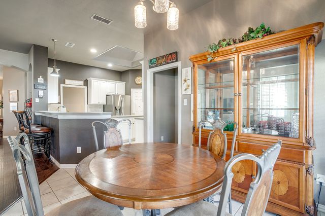 417 Jeffdale Drive, Burleson, TX 76028