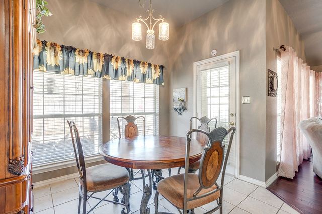 417 Jeffdale Drive, Burleson, TX 76028