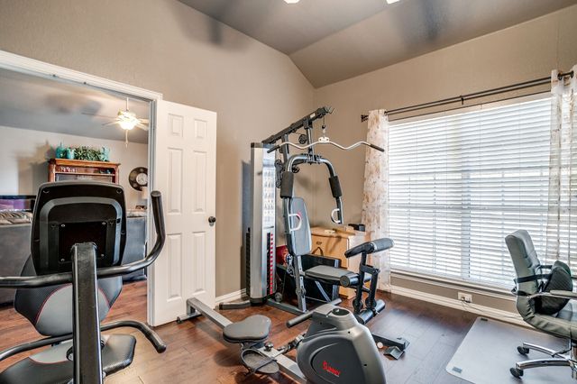 417 Jeffdale Drive, Burleson, TX 76028