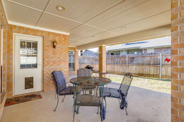 417 Jeffdale Drive, Burleson, TX 76028