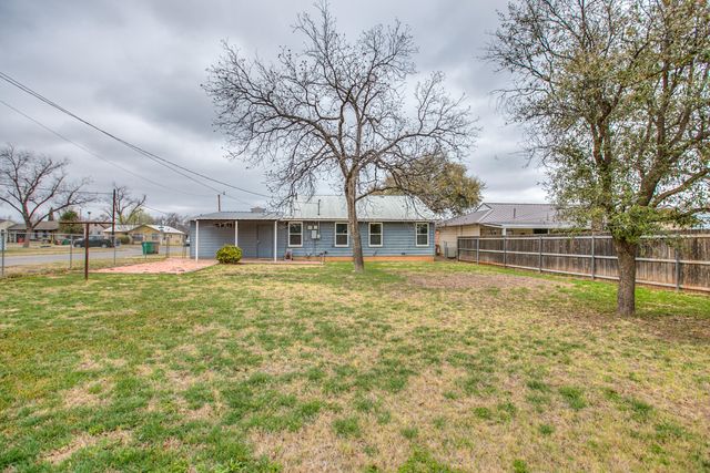 2219 W Twohig Avenue, San Angelo, TX 76901