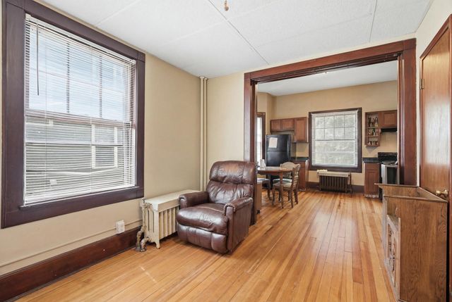 389 Maple Street, Saint Paul, MN 55106