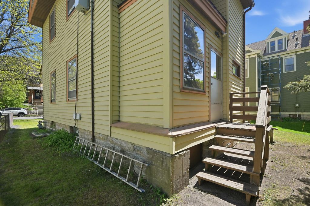 389 Maple Street, Saint Paul, MN 55106 — photo 4