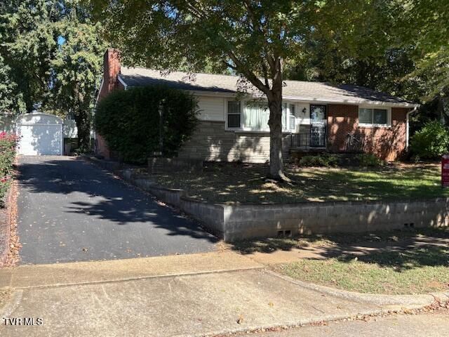 605 Robin Lane, Kingsport, TN 37660