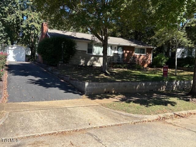 605 Robin Lane, Kingsport, TN 37660