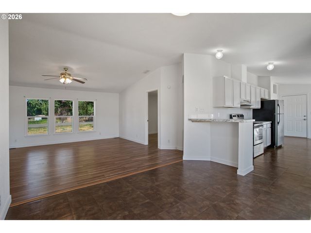20850 Ne HIGHWAY 240, Newberg, OR 97132