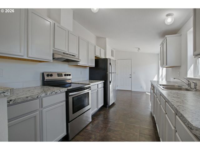20850 Ne HIGHWAY 240, Newberg, OR 97132