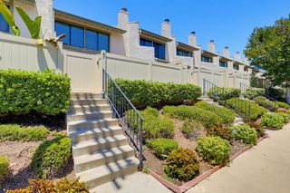 5269 Colodny Drive 7, Agoura Hills, CA 91301