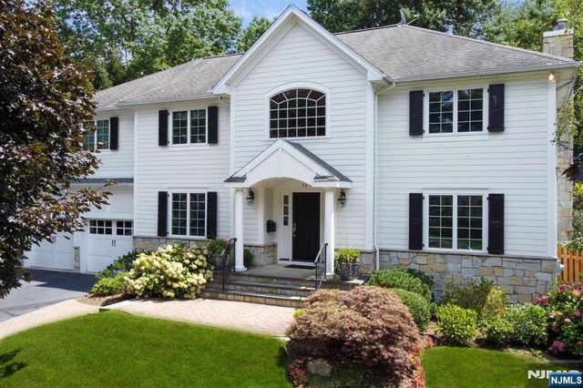 56 Arnold Avenue, Closter, NJ 07624