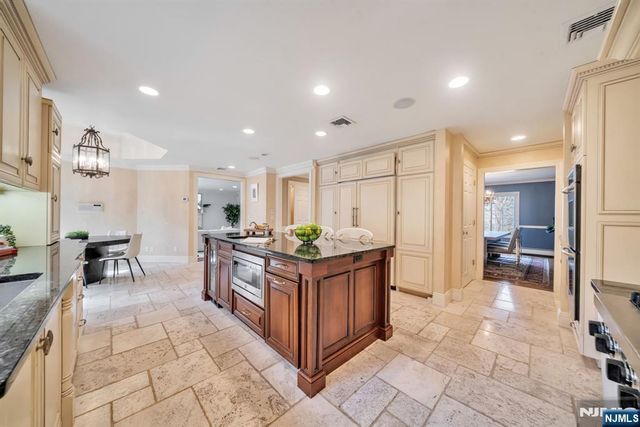 56 Arnold Avenue, Closter, NJ 07624