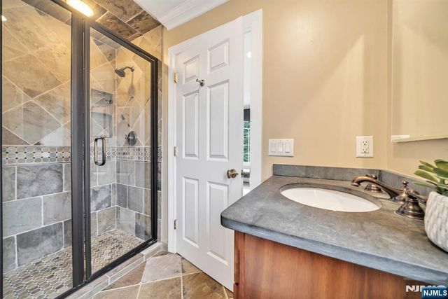 56 Arnold Avenue, Closter, NJ 07624