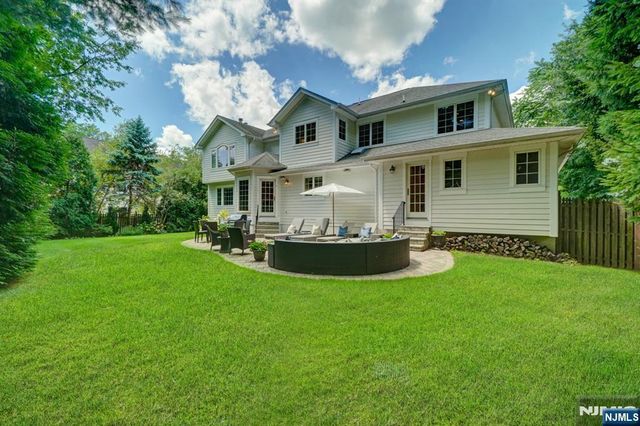 56 Arnold Avenue, Closter, NJ 07624