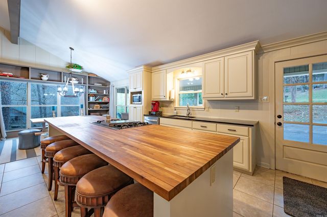 6899 Chipmunk Street, Alexander, AR 72002